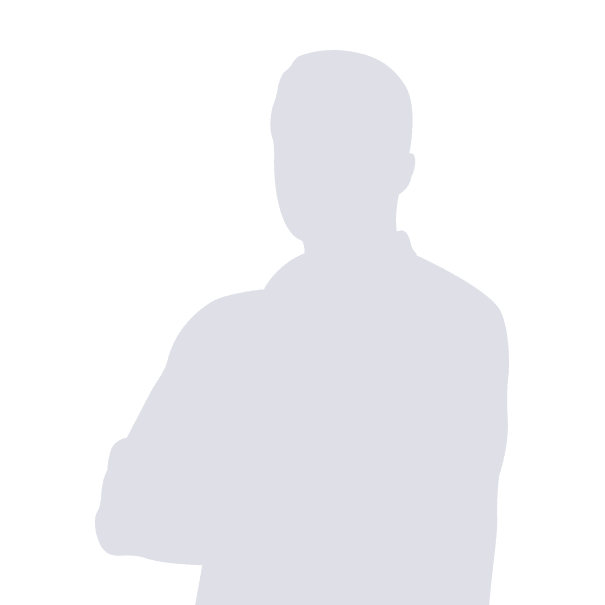 Полузащитник Владимир Поликарпов