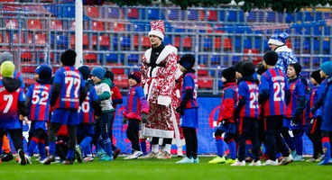 170 детей против 7 игроков | НОВОГОДНИЙ МАТЧ