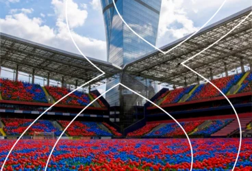 С праздником, дорогие девушки!