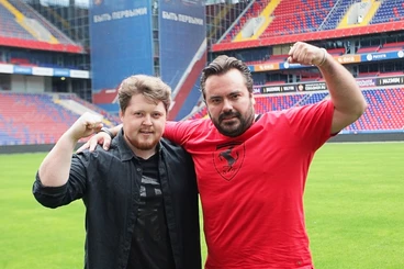 Василий Ладюк и Игорь Морозов споют на ВЭБ Арене