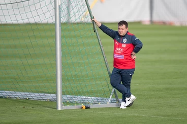 Евгений Шевелёв: Уже шесть лет смотрю матчи только из раздевалки