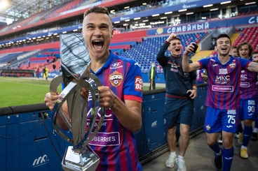 Илья Востриков перешел в Чайку