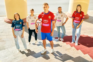 Игорь Джабраилов: Для меня футболисты были полубогами из телевизора. Но оказалось, что они очень простые и хорошие ребята