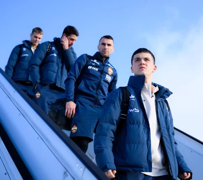 ФОТО: Вылет в Краснодар и тренировка перед матчем тура